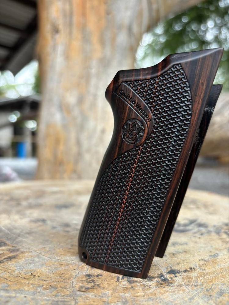 Solid wood Grips For S&W Model 5906