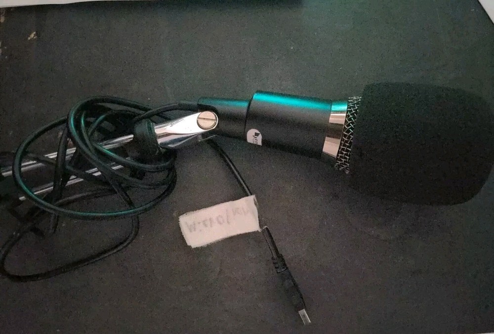 Fifine Technology USB Microphone - K668 (Version 04-14-2018)