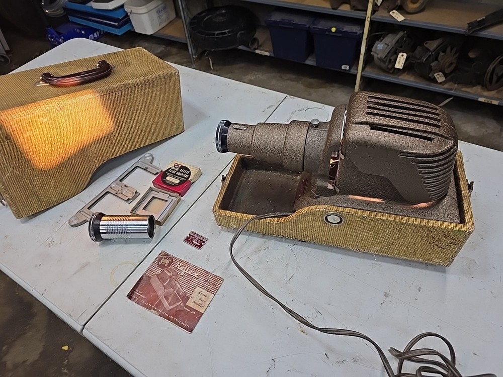 Reflex 349 Vintage Projector W/ Case Powers On Tested Works