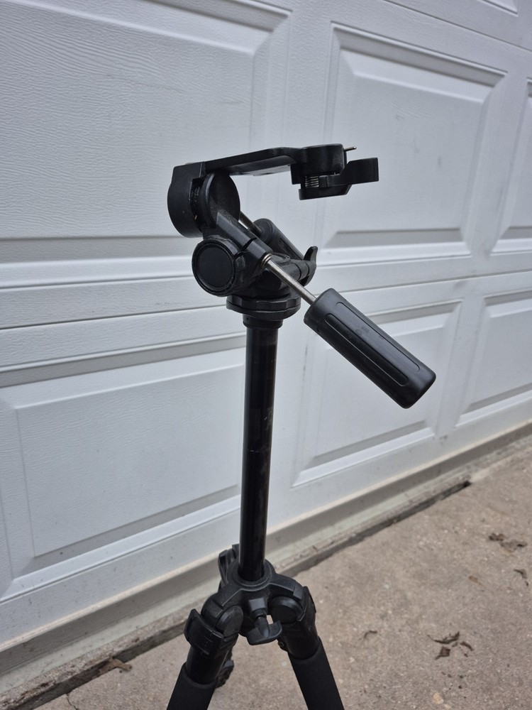 Calumet Tripod multi height adjustable