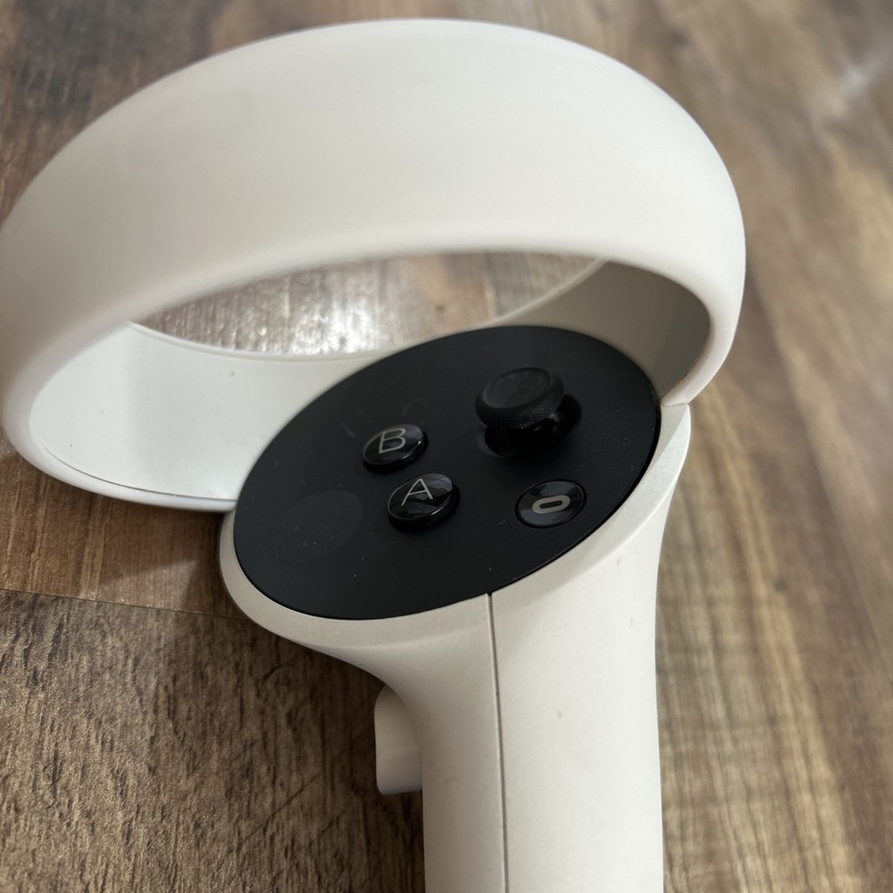 Meta Oculus Quest 2 RIGHT Controller - Great Condition -