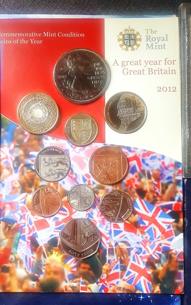 BUNDLE OF BRITISH COINS