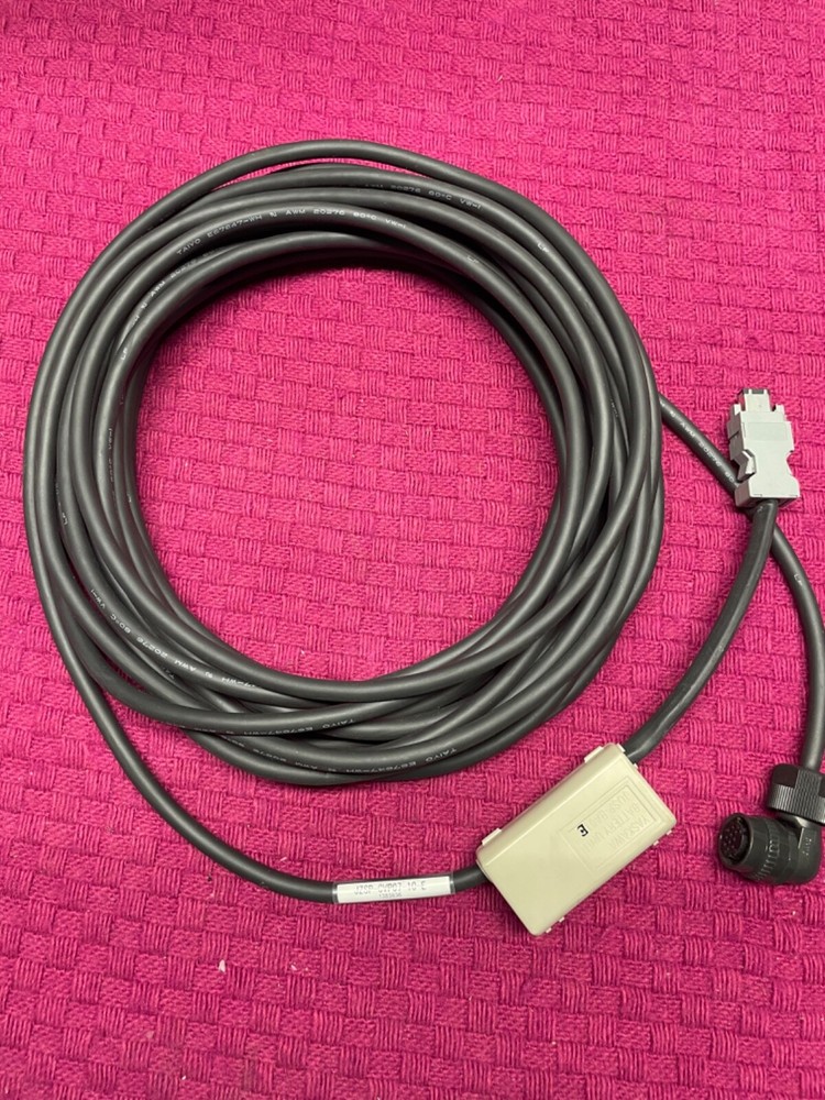 OEM YASKAWA JZSP-CVP07-10-E  ENCODER CBL ABS W/BAT & 90° CONNECTOR  10M