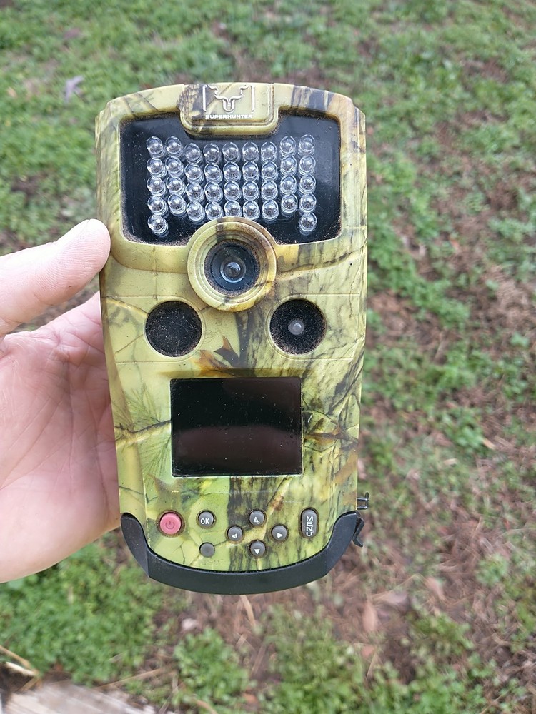 Superhunter Trail Camera Model SH6M-B Battery Operated