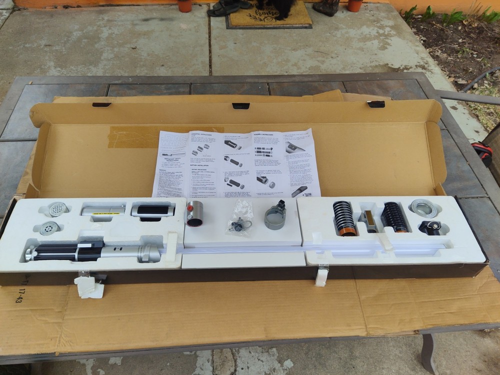 Star Wars Force FX Lightsaber Construction Set