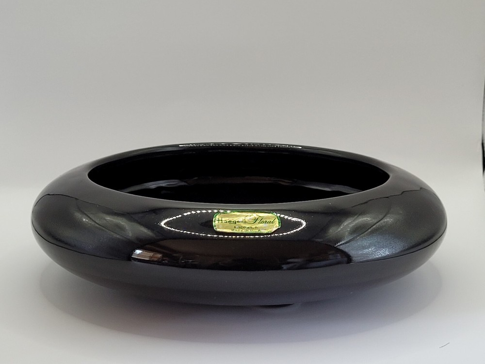 Haeger Round Black Planter Raised Triangle Base