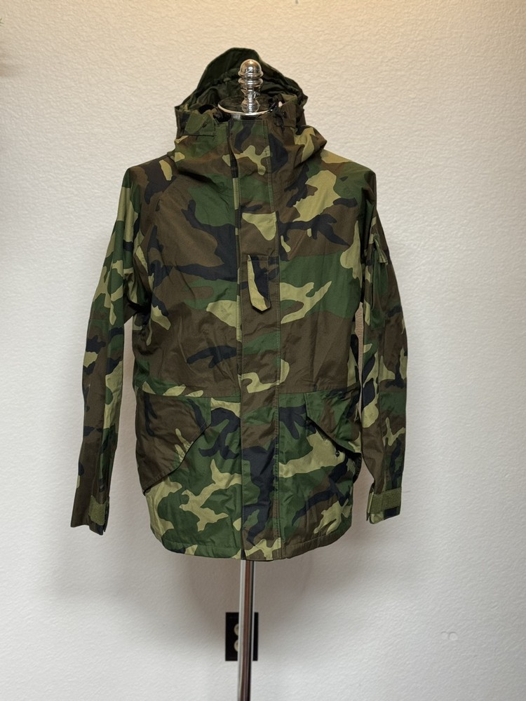 Military Gortex Camo Jacket Men’s Medium 44188D Excellent Condition