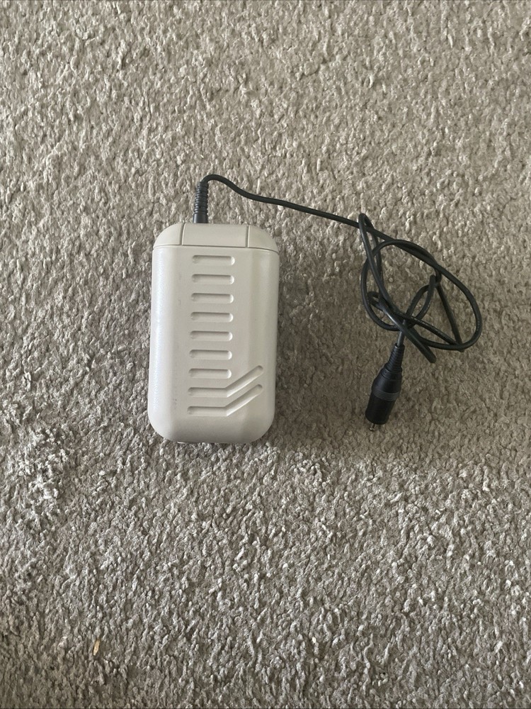 Nintendo  OEM. Gameboy Battery Charger  Pack UNTESTED