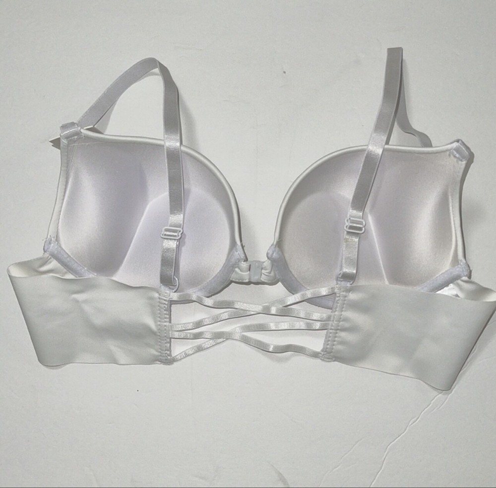 Super Extra Push Up Bombshell Bra Front Close. Very comparable with VS Bra. NWT