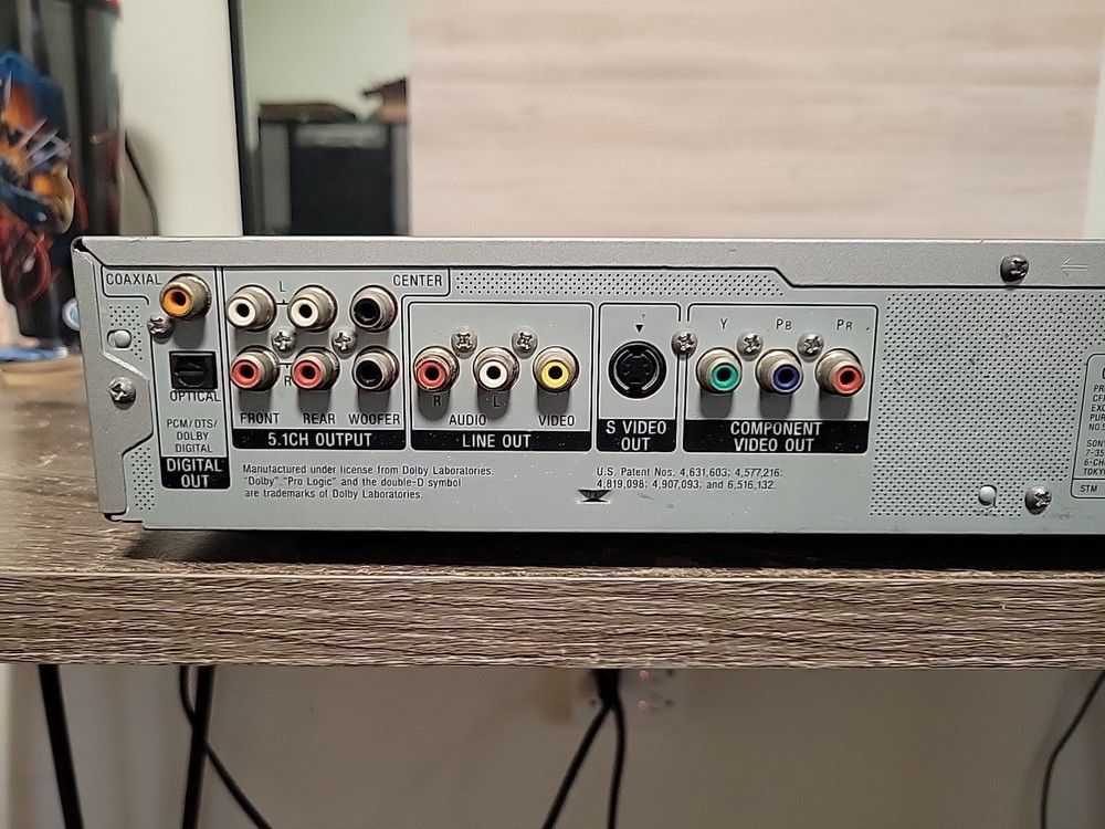 Sony 5 disc CD / DVD changer