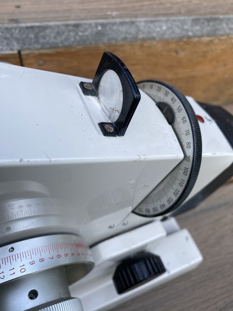Burton 2020 Lensmeter