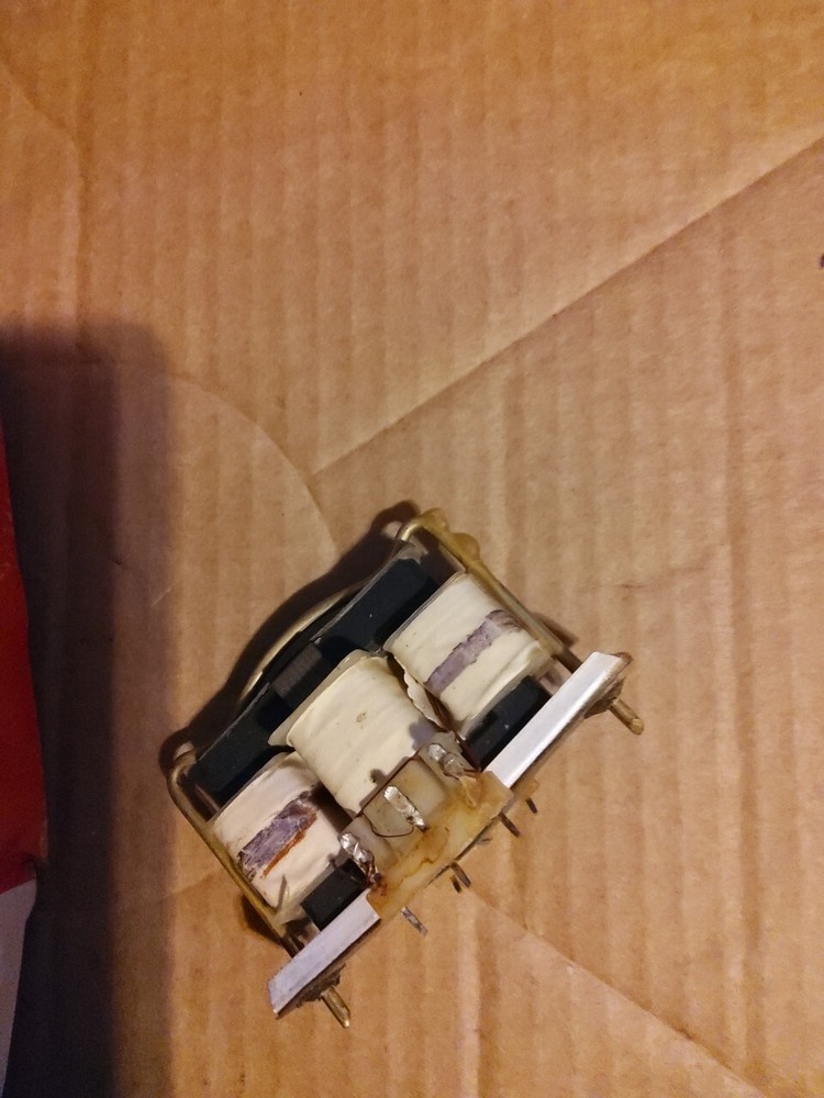 VINTAGE RCA 136639 REPLACEMENT REGULATOR TRANSFORMER