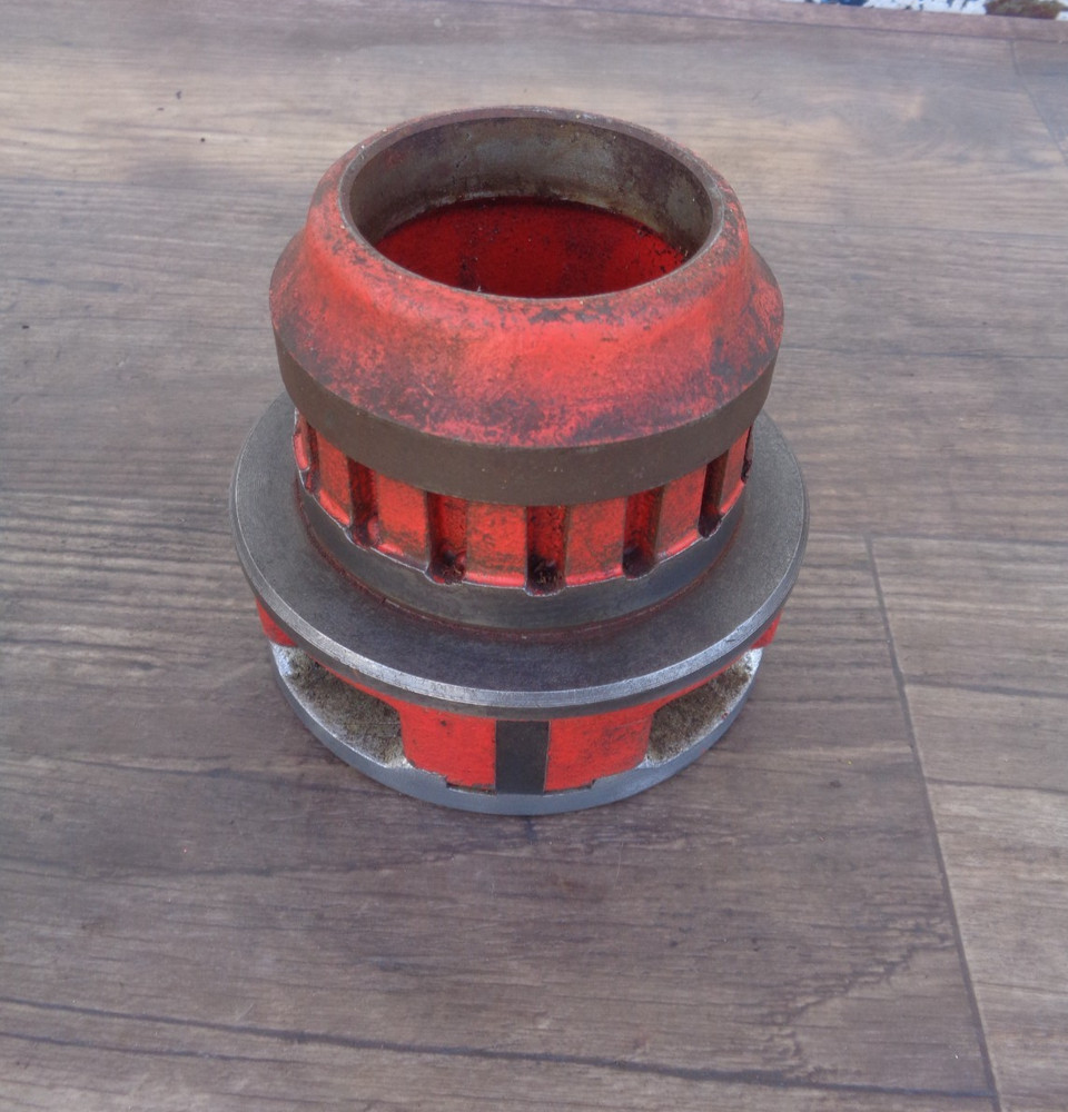 RIDGID 12-R Manual Ratchet Pipe Threader Die 2"