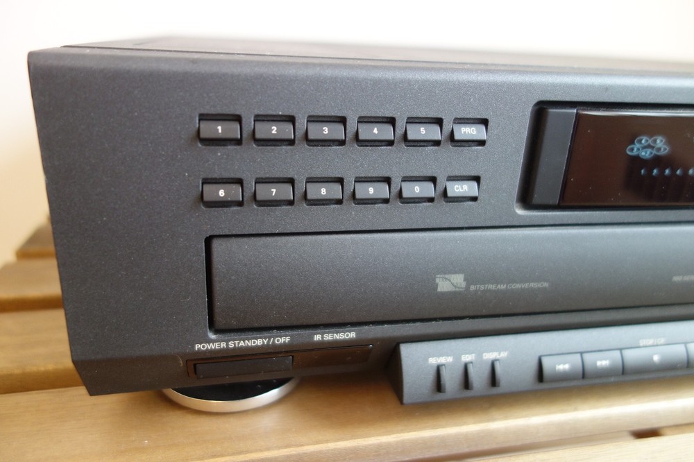 Philips CDC 926 5-disc Compact Disc CD Changer - Tested, works well!