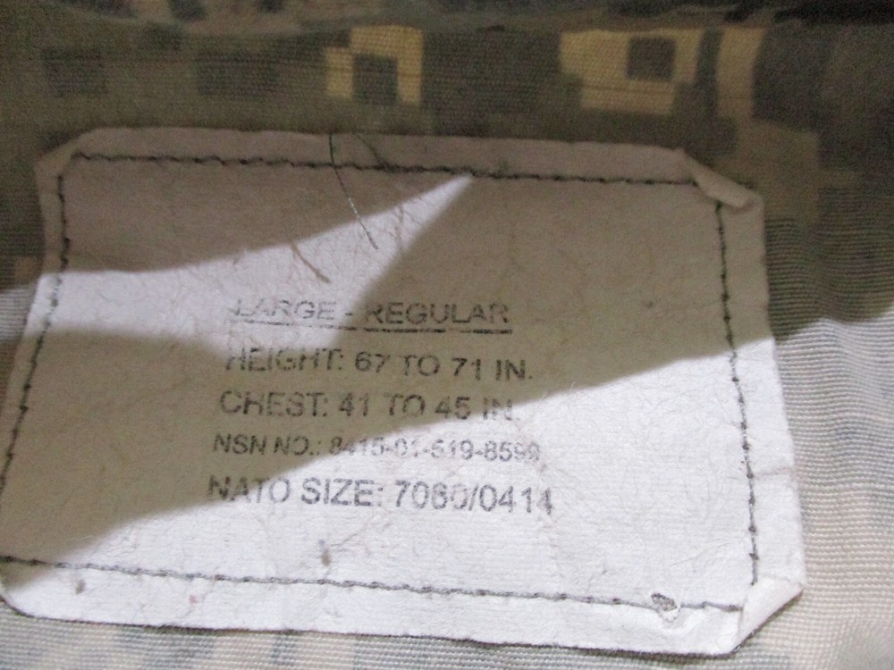 US Army Combat Jacket Mens Size Large