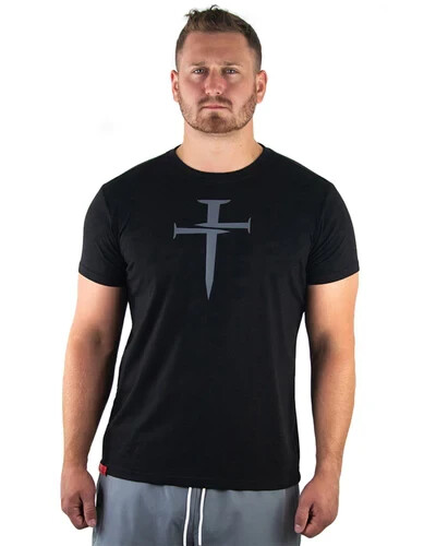 Three Nails Men's Athletic Armor Tee Shirt Medium ($36 MSRP)