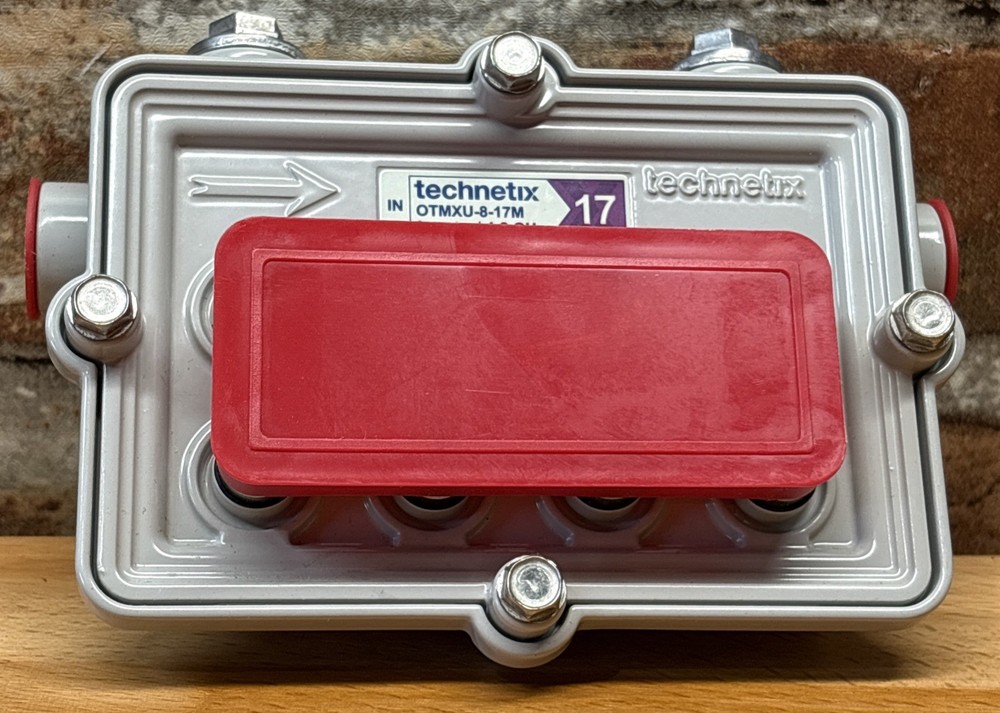Technetix OTMXU - 8 -17M 8-Port Optical Transmitter Module