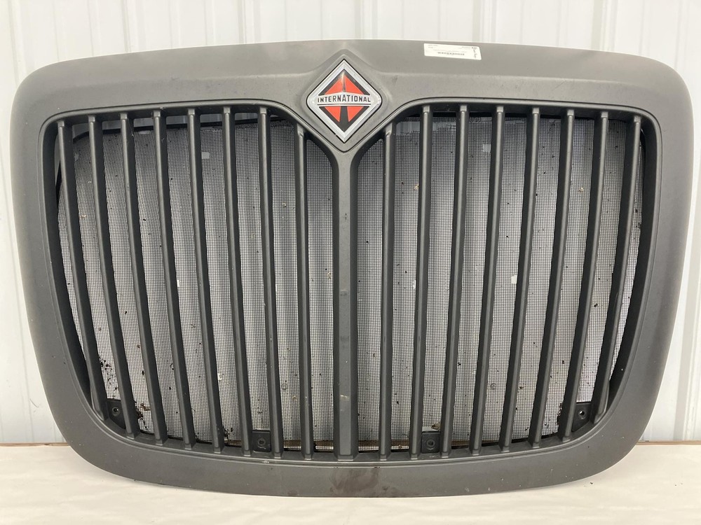 2007-2020 International RH Grille - Used