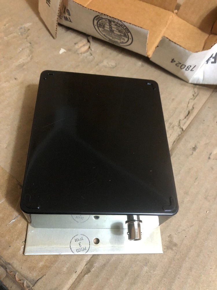 Pelco GIT-100 Ground isolation transformer, New In Sealed Box. ~