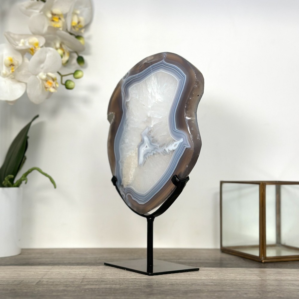 Agate Slice with Blue and White Bands on Stand. MWS2659