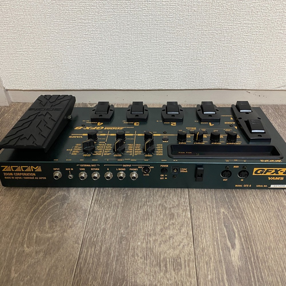 ZOOM GFX-8 Multi-Effector Multi-Effects Processor Used Shipping From Japan