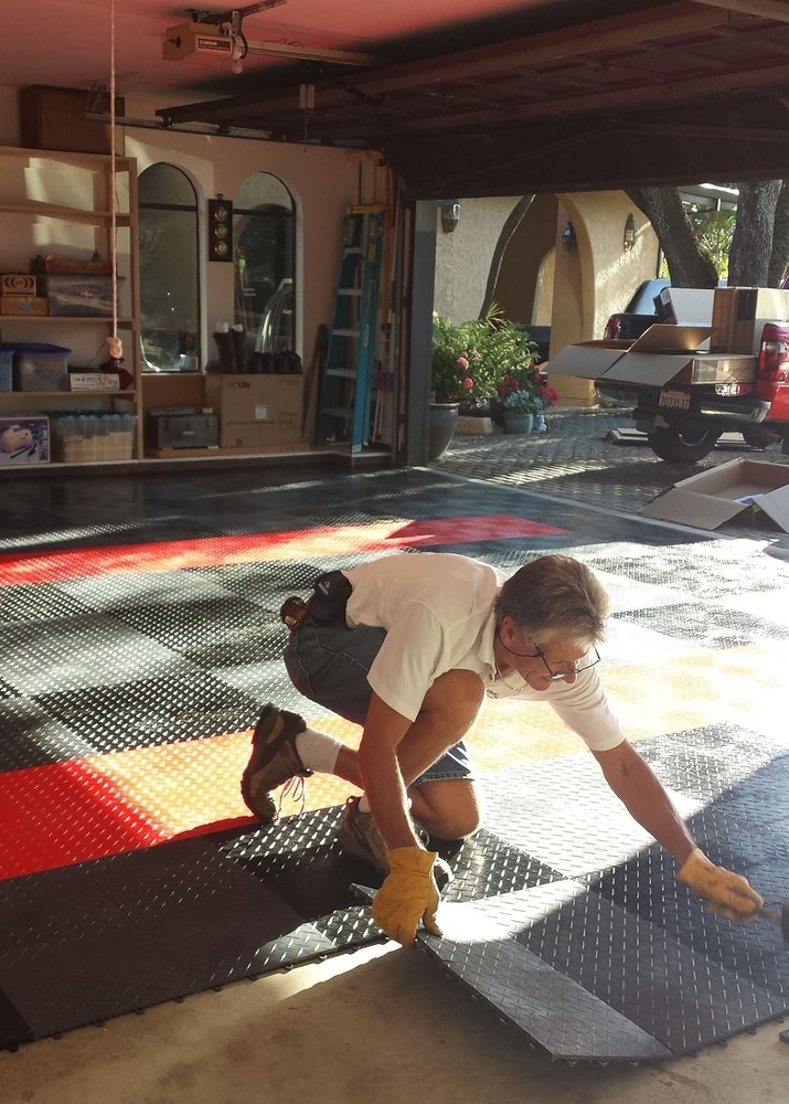Big Floors RaceDeck Diamond Plate Design, Durable Interlocking Modular Garage Fl