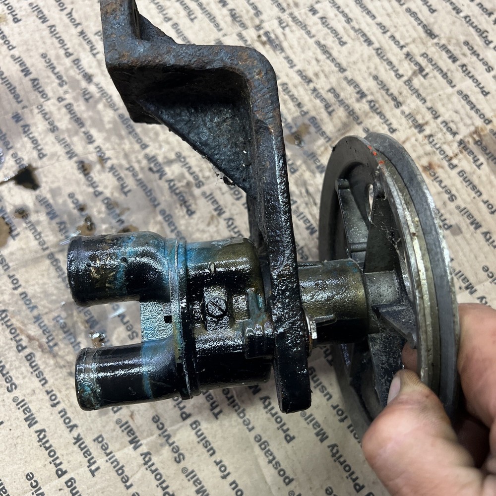 Volvo penta raw water pump