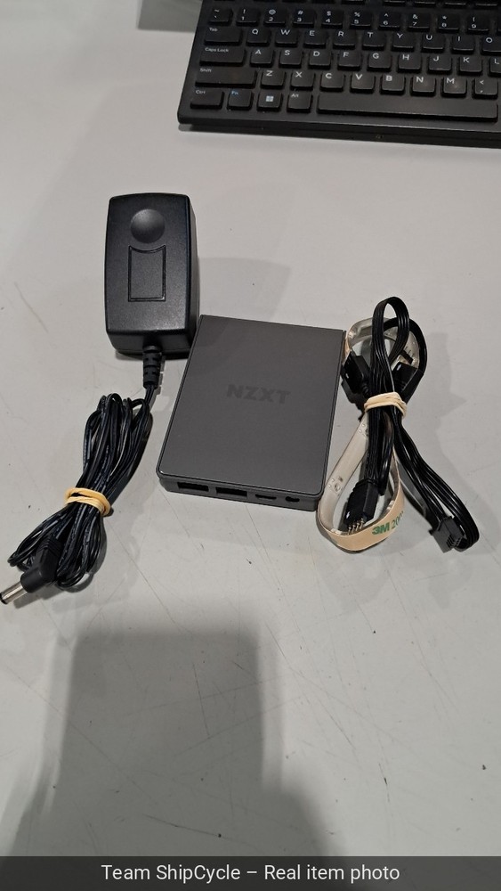 NZXT ACHUEHU Hue 2 Ambient Lighting Controller G2U