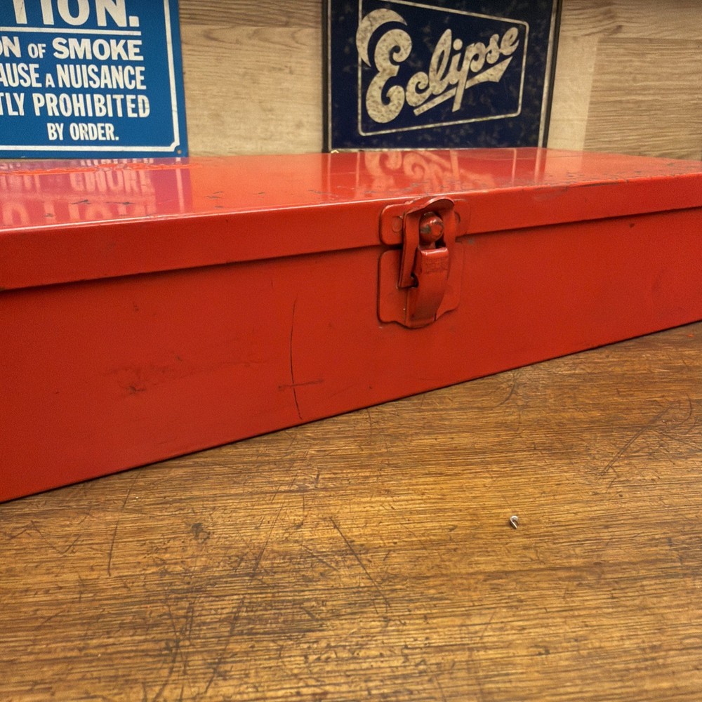 Vintage Snap On Tool Box - KRA-104 - 1974