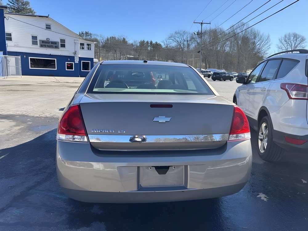 2006-2007 Chevy Impala Chevy Monte Engine Fuse Box Assembly OEM