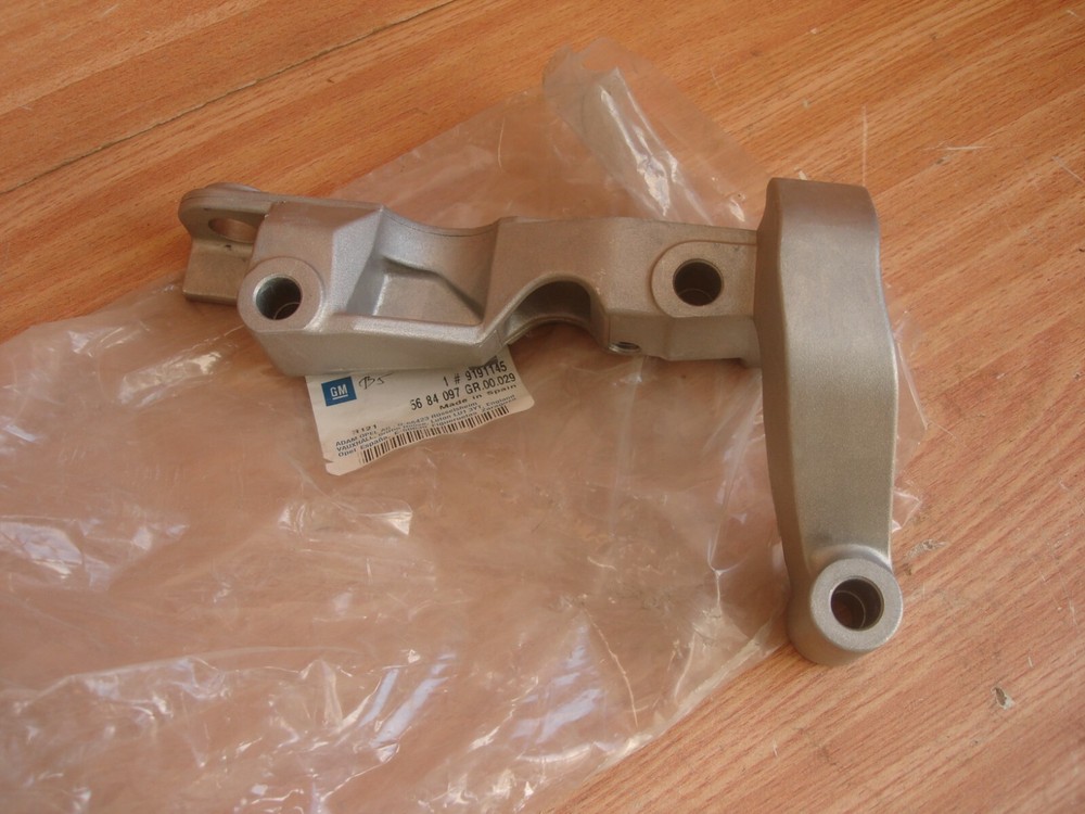 Engine Mount Bracket Front Right for Opel Vauxhall Vectra C Signum 9191145