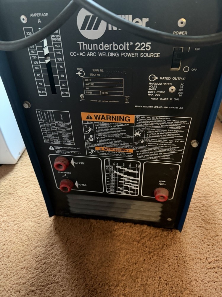 Miller Thunderbolt 225 AC Stick Welder includes 2 welding sticks tested