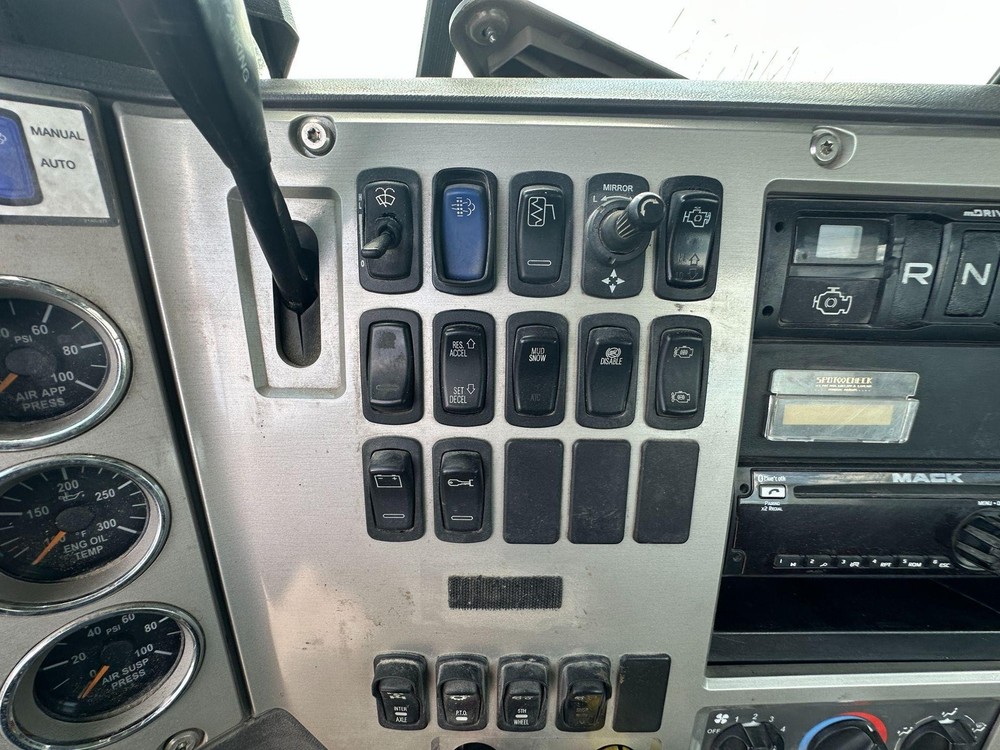 Mack CXU613 SWITCH Dash Panel - Used