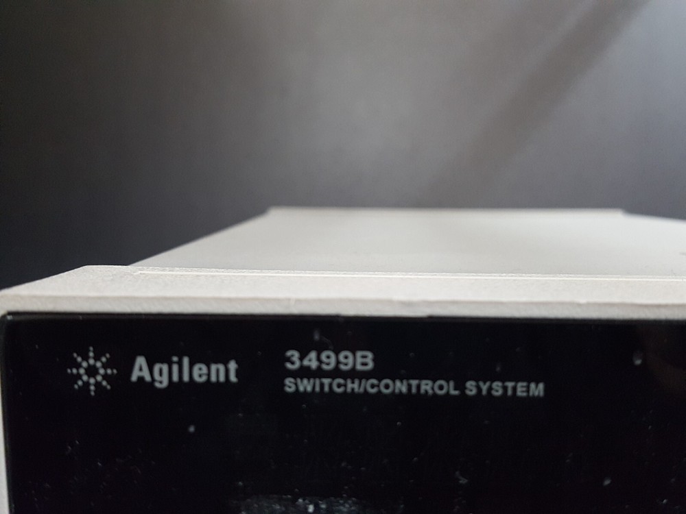 Agilent 3499B: Switch / Control System Main Frame (1399)