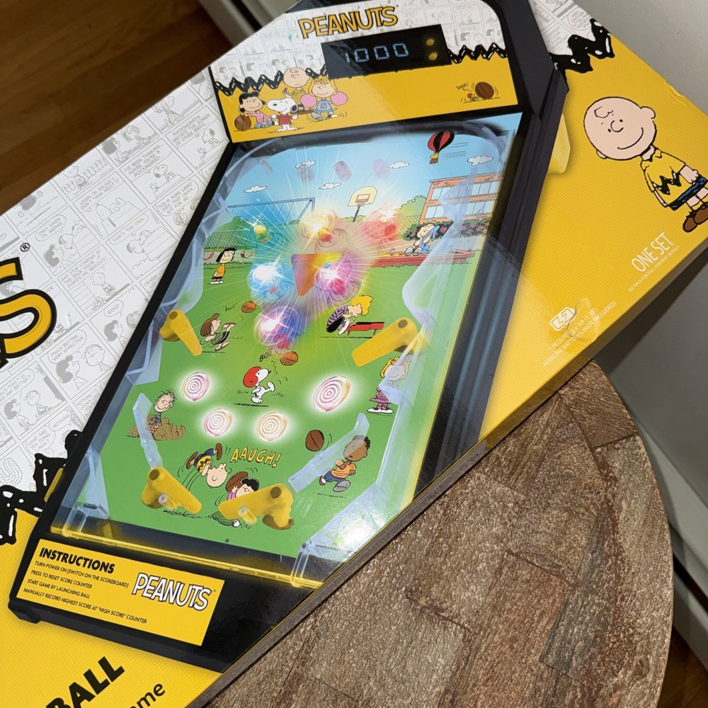 Peanuts Snoopy Electronic Tabletop Arcade Game PINBALL Machine Lights & Sound