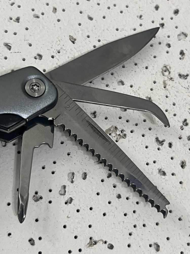 Valtev Stainless Steel Multi-Too with 12 Function Pilers Grey W/Sheath-