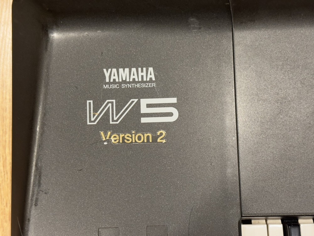Yamaha W5 Synthesizer 76 keys Version 2 With USB Emulator