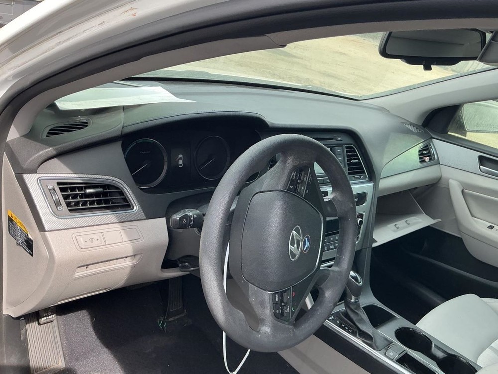 Fuse Box Engine Compartment Canada Market Fits 16-17 SONATA 5029081