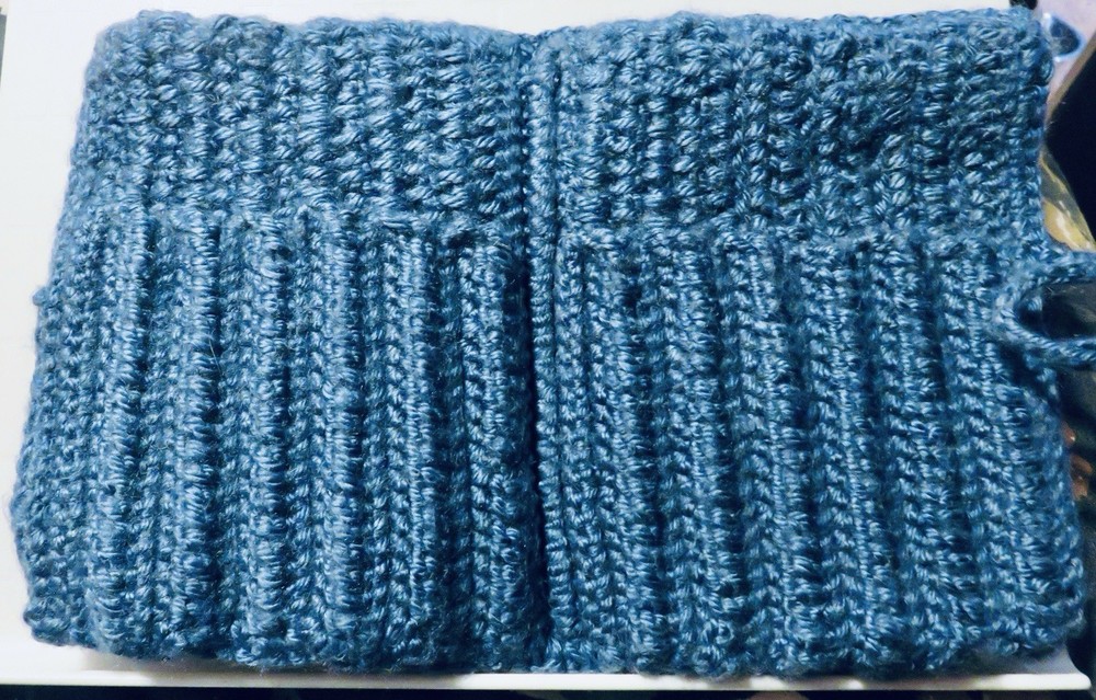Handmade-Blue-“Crochet Hook Case, With Silver Heart Button Closure”-Used