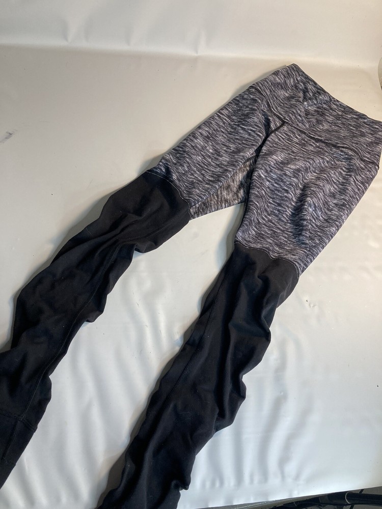 Lululemon Wunder Under Stirrup Leggings Size 4 Pants Dramatic Static Black White