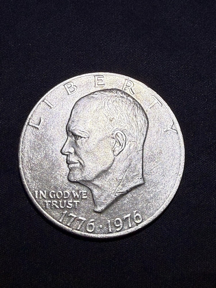 1776-1976 Bicentennial Eisenhower Dollar No Mint Mark