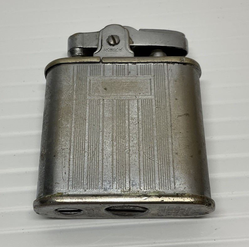 Vintage Ronson Whirlwind Refillable Cigarette Lighter
