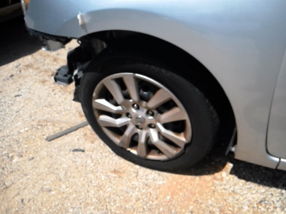 Driver Left Front Spindle/Knuckle Fits 11-25 LEAF 104857978