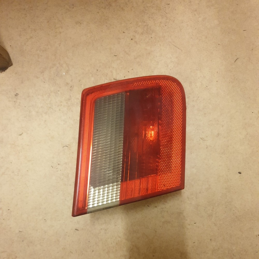 BMW 3 SERIES E46 PASSENGER SIDE INNER LIGHT 8368759