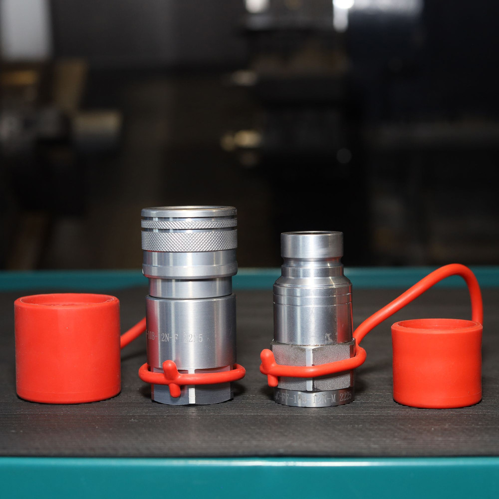 5/8″ Flat Face Hydraulic Quick Couplers Set - 3/4″ NPT Thread