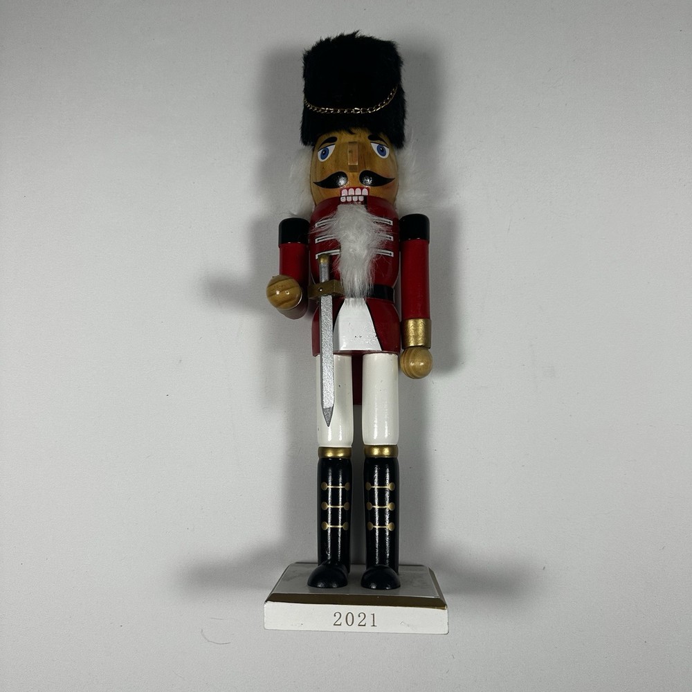 2021 Royal Guard Sword 14” Nutcracker