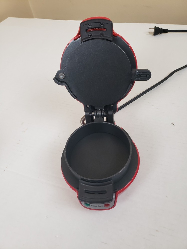 Hamilton Beach Electric Breakfast Sandwich Maker ST29 Red