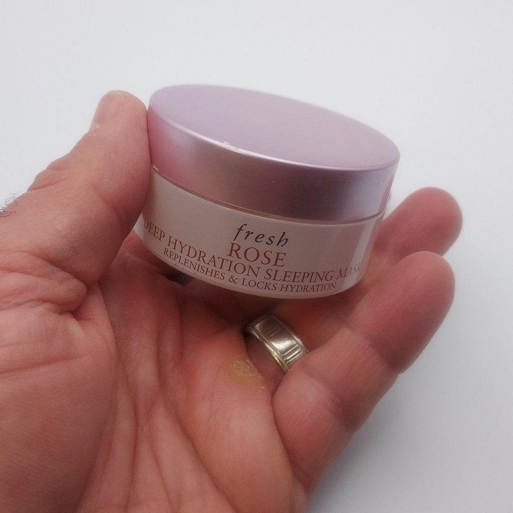Fresh Rose Deep Hydration Sleeping Mask