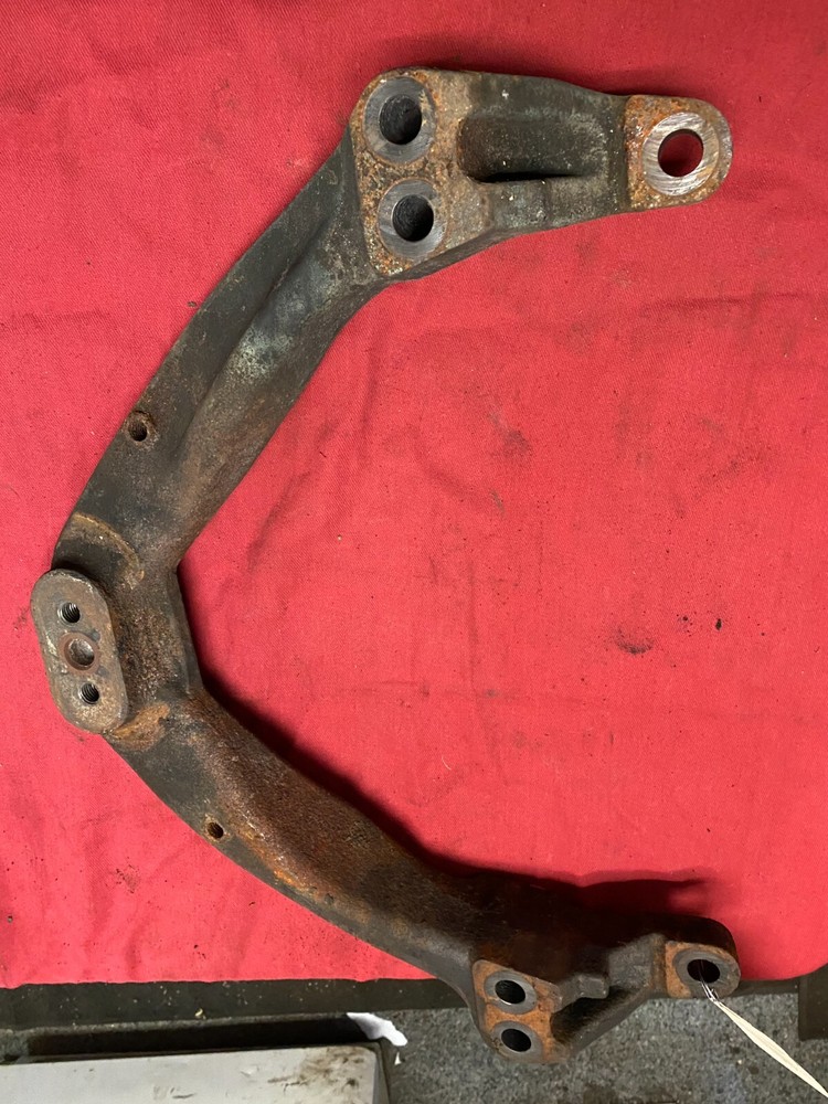 FRONT ENGINE MOUNT OEM, VOLVO 21315115