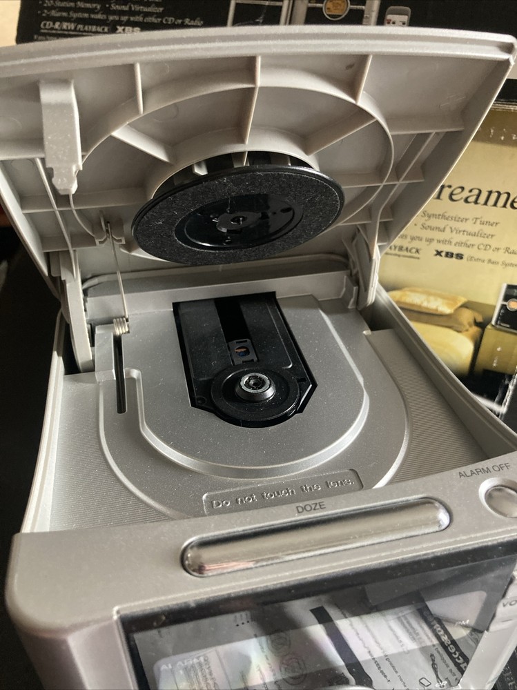 Panasonic RC-CD600 Silver Twin Dreamer CD Clock Radio XBS Open Box